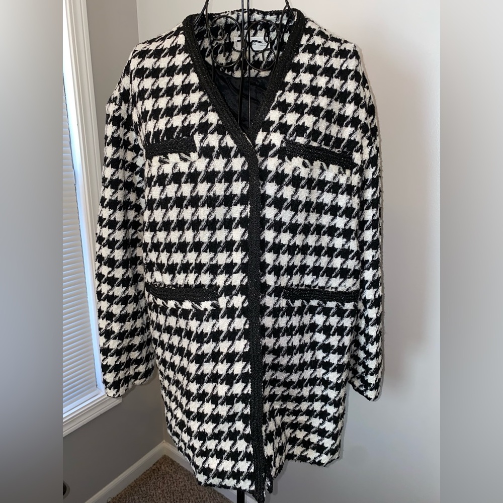 Mango Houndstooth Jacket- Euc - image 3